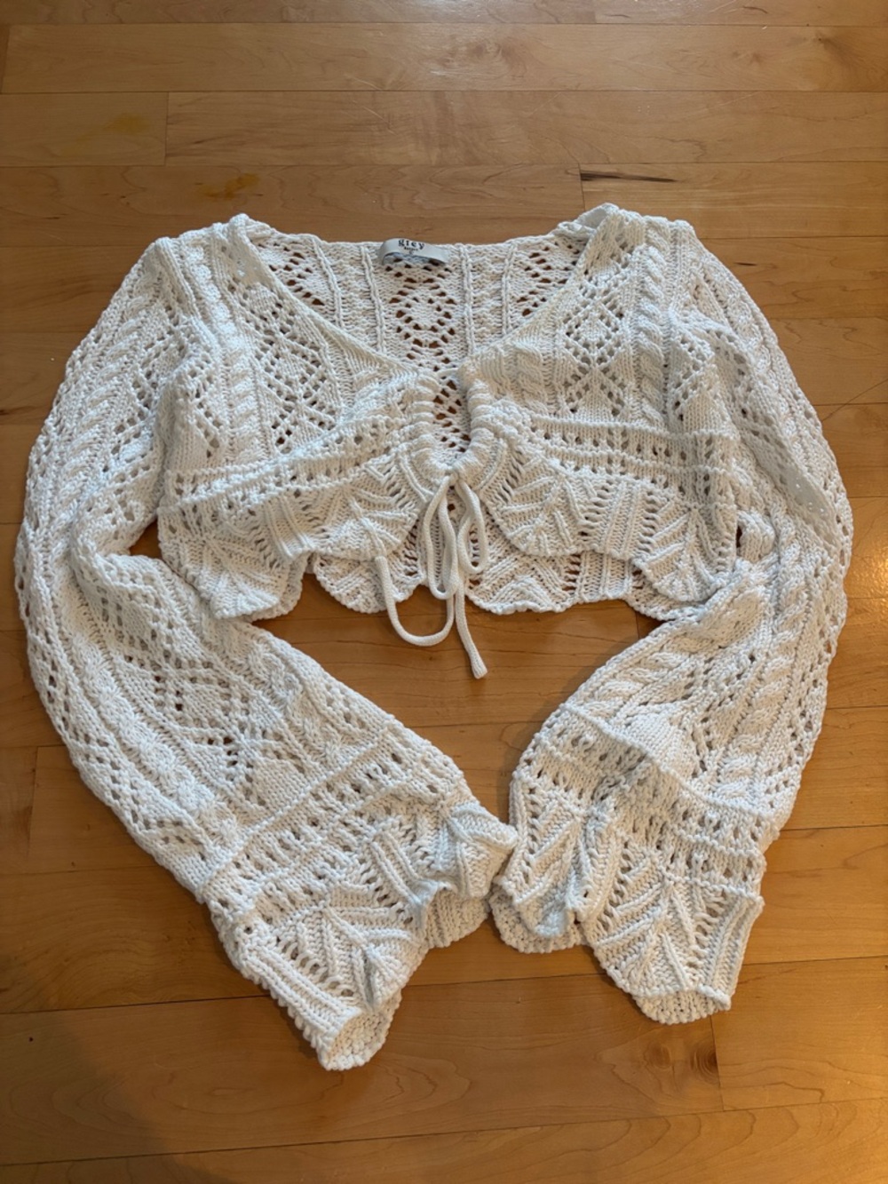 Grey Bandit cropped sweater